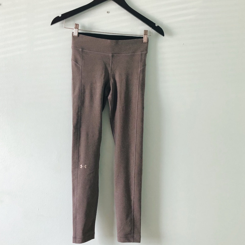 Under Armour Women's Mid Rise Capri Leggings